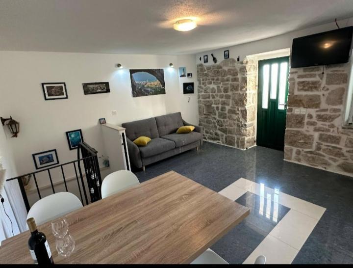 Apartmani Dalmacija Brela Extérieur photo