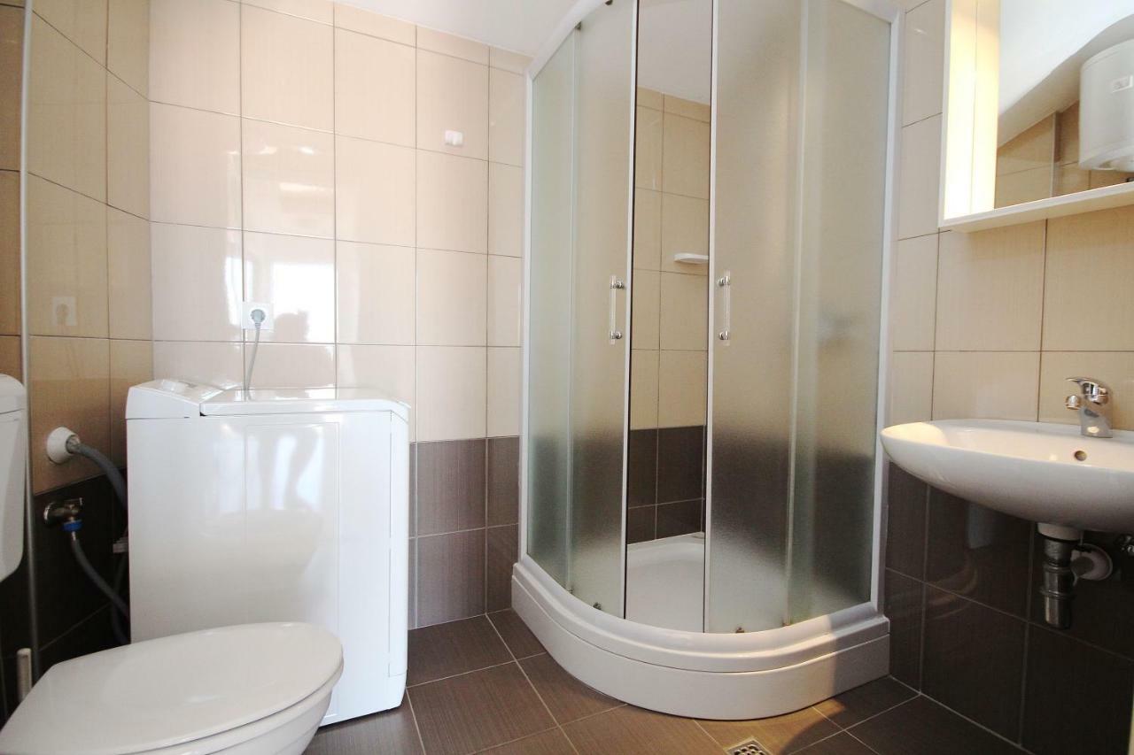 Apartmani Dalmacija Brela Extérieur photo